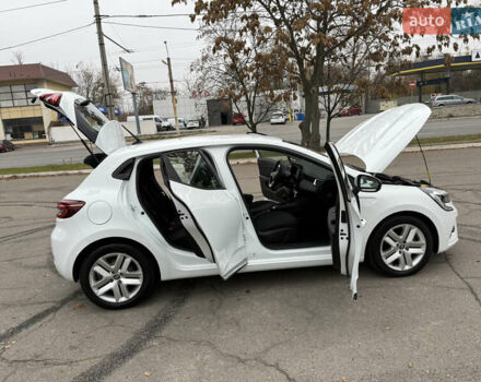 Белый Рено Клио, объемом двигателя 1.6 л и пробегом 167 тыс. км за 15399 $, фото 80 на Automoto.ua