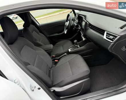 Белый Рено Клио, объемом двигателя 1.6 л и пробегом 167 тыс. км за 15399 $, фото 47 на Automoto.ua