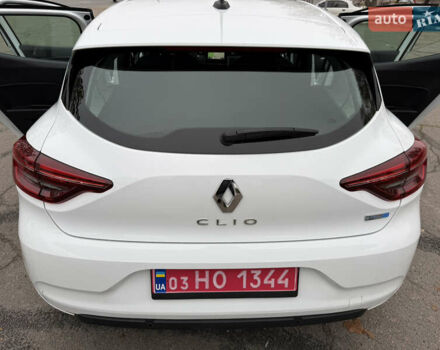 Белый Рено Клио, объемом двигателя 1.6 л и пробегом 167 тыс. км за 15399 $, фото 66 на Automoto.ua