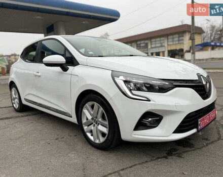 Белый Рено Клио, объемом двигателя 1.6 л и пробегом 167 тыс. км за 15399 $, фото 10 на Automoto.ua