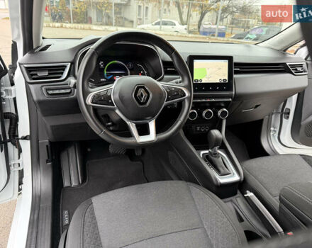 Белый Рено Клио, объемом двигателя 1.6 л и пробегом 167 тыс. км за 15399 $, фото 63 на Automoto.ua