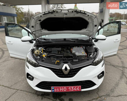 Белый Рено Клио, объемом двигателя 1.6 л и пробегом 167 тыс. км за 15399 $, фото 77 на Automoto.ua