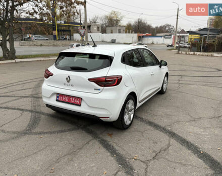 Белый Рено Клио, объемом двигателя 1.6 л и пробегом 167 тыс. км за 15399 $, фото 17 на Automoto.ua