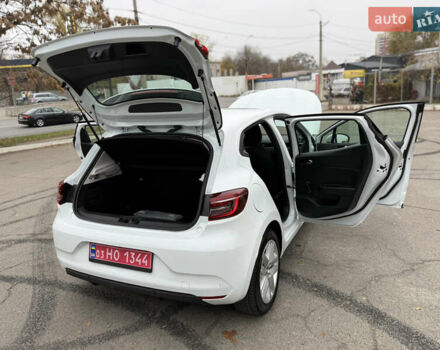 Белый Рено Клио, объемом двигателя 1.6 л и пробегом 167 тыс. км за 15399 $, фото 83 на Automoto.ua