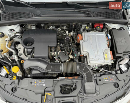 Белый Рено Клио, объемом двигателя 1.6 л и пробегом 167 тыс. км за 15399 $, фото 7 на Automoto.ua