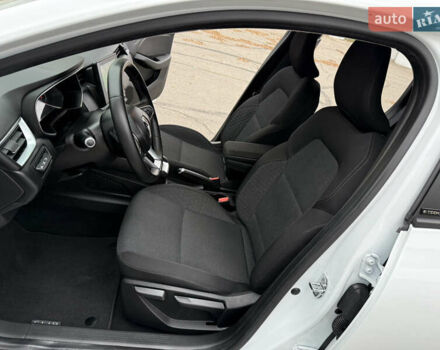 Белый Рено Клио, объемом двигателя 1.6 л и пробегом 167 тыс. км за 15399 $, фото 50 на Automoto.ua