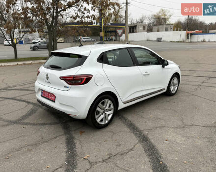 Белый Рено Клио, объемом двигателя 1.6 л и пробегом 167 тыс. км за 15399 $, фото 16 на Automoto.ua