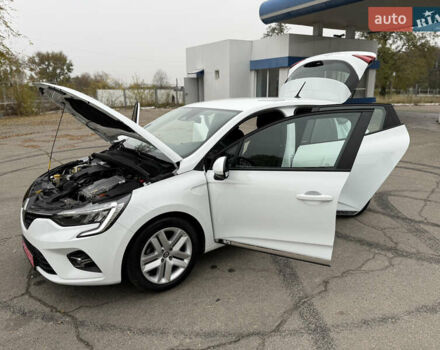 Белый Рено Клио, объемом двигателя 1.6 л и пробегом 167 тыс. км за 15399 $, фото 94 на Automoto.ua