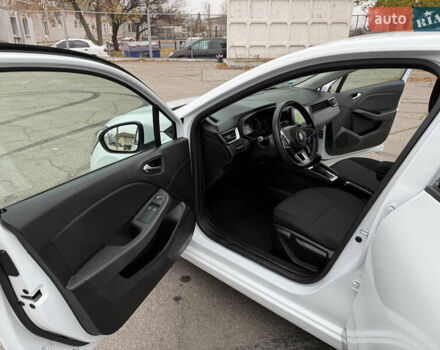 Белый Рено Клио, объемом двигателя 1.6 л и пробегом 167 тыс. км за 15399 $, фото 59 на Automoto.ua