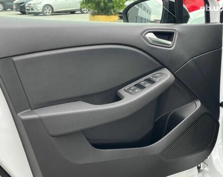 Белый Рено Клио, объемом двигателя 1.6 л и пробегом 8 тыс. км за 19990 $, фото 15 на Automoto.ua