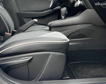 Белый Рено Клио, объемом двигателя 1.6 л и пробегом 8 тыс. км за 19990 $, фото 41 на Automoto.ua