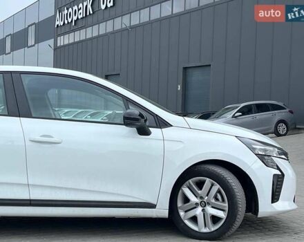 Белый Рено Клио, объемом двигателя 1.6 л и пробегом 8 тыс. км за 19990 $, фото 4 на Automoto.ua