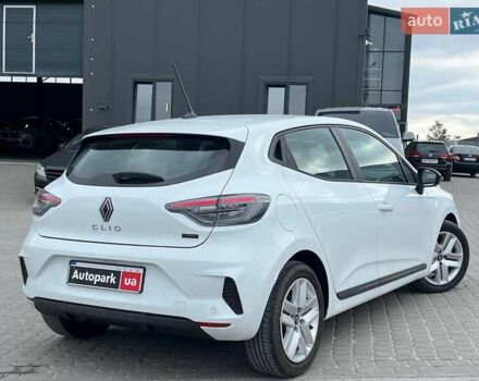 Белый Рено Клио, объемом двигателя 1.6 л и пробегом 8 тыс. км за 19990 $, фото 7 на Automoto.ua