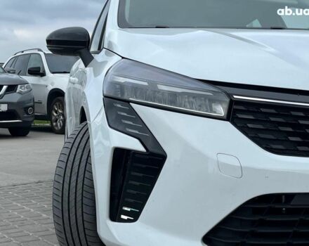 Белый Рено Клио, объемом двигателя 1.6 л и пробегом 8 тыс. км за 19990 $, фото 2 на Automoto.ua