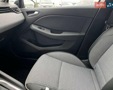 Белый Рено Клио, объемом двигателя 1.6 л и пробегом 8 тыс. км за 19990 $, фото 29 на Automoto.ua