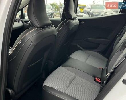 Белый Рено Клио, объемом двигателя 1.6 л и пробегом 8 тыс. км за 19990 $, фото 30 на Automoto.ua