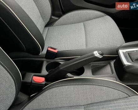 Белый Рено Клио, объемом двигателя 1.6 л и пробегом 8 тыс. км за 19990 $, фото 43 на Automoto.ua