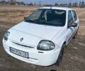 Білий Рено Кліо, об'ємом двигуна 1.4 л та пробігом 230 тис. км за 2600 $, фото 12 на Automoto.ua