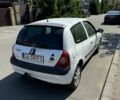 Белый Рено Клио, объемом двигателя 1.2 л и пробегом 233 тыс. км за 700 $, фото 3 на Automoto.ua