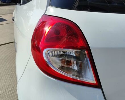 Белый Рено Клио, объемом двигателя 1.5 л и пробегом 194 тыс. км за 4990 $, фото 8 на Automoto.ua