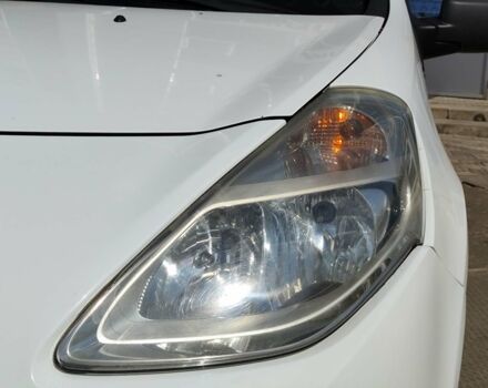 Белый Рено Клио, объемом двигателя 1.5 л и пробегом 194 тыс. км за 4990 $, фото 11 на Automoto.ua