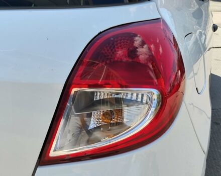 Белый Рено Клио, объемом двигателя 1.5 л и пробегом 194 тыс. км за 4990 $, фото 9 на Automoto.ua