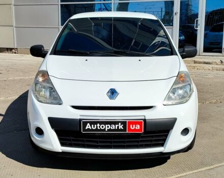 Белый Рено Клио, объемом двигателя 1.5 л и пробегом 194 тыс. км за 4990 $, фото 1 на Automoto.ua