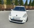 Белый Рено Клио, объемом двигателя 1.5 л и пробегом 325 тыс. км за 2499 $, фото 3 на Automoto.ua