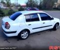 Білий Рено Кліо, об'ємом двигуна 1.4 л та пробігом 324 тис. км за 2150 $, фото 3 на Automoto.ua