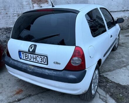 Белый Рено Клио, объемом двигателя 1.5 л и пробегом 200 тыс. км за 550 $, фото 1 на Automoto.ua