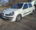 Білий Рено Кліо, об'ємом двигуна 1.4 л та пробігом 220 тис. км за 2750 $, фото 2 на Automoto.ua