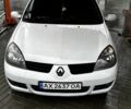 Белый Рено Клио, объемом двигателя 1.4 л и пробегом 220 тыс. км за 3300 $, фото 1 на Automoto.ua