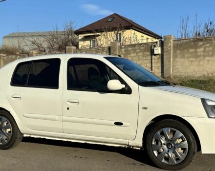 Белый Рено Клио, объемом двигателя 0 л и пробегом 221 тыс. км за 2900 $, фото 5 на Automoto.ua