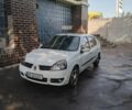 Белый Рено Клио, объемом двигателя 1.39 л и пробегом 280 тыс. км за 3200 $, фото 3 на Automoto.ua