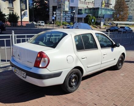 Белый Рено Клио, объемом двигателя 1.4 л и пробегом 176 тыс. км за 2800 $, фото 3 на Automoto.ua