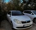 Рено Клио 2010 в Киеве на Automoto.ua Белый Рено Клио, объемом двигателя 1.4 л и пробегом 170 тыс. км за 4100 $, фото 3 на Automoto.ua