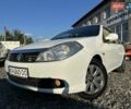 Белый Рено Клио, объемом двигателя 1.4 л и пробегом 241 тыс. км за 3800 $, фото 1 на Automoto.ua