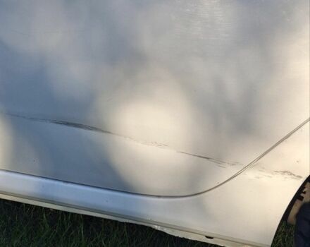 Білий Рено Кліо, об'ємом двигуна 1.4 л та пробігом 400 тис. км за 3500 $, фото 7 на Automoto.ua