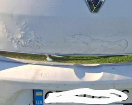 Білий Рено Кліо, об'ємом двигуна 1.4 л та пробігом 400 тис. км за 3500 $, фото 3 на Automoto.ua