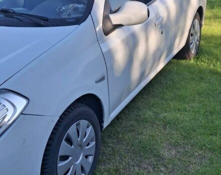 Білий Рено Кліо, об'ємом двигуна 1.4 л та пробігом 400 тис. км за 3500 $, фото 4 на Automoto.ua