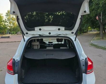 Білий Рено Кліо, об'ємом двигуна 1.46 л та пробігом 198 тис. км за 5500 $, фото 7 на Automoto.ua