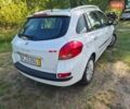 Білий Рено Кліо, об'ємом двигуна 1.2 л та пробігом 201 тис. км за 4200 $, фото 4 на Automoto.ua