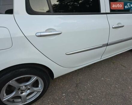 Білий Рено Кліо, об'ємом двигуна 1.46 л та пробігом 198 тис. км за 5500 $, фото 18 на Automoto.ua