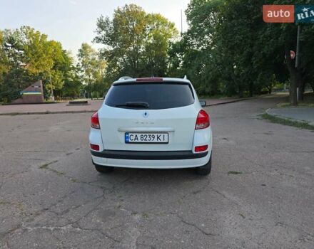 Білий Рено Кліо, об'ємом двигуна 1.46 л та пробігом 198 тис. км за 5500 $, фото 3 на Automoto.ua