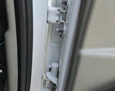 Білий Рено Кліо, об'ємом двигуна 1.46 л та пробігом 195 тис. км за 5500 $, фото 23 на Automoto.ua