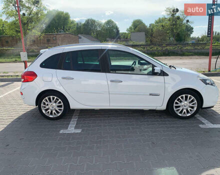 Білий Рено Кліо, об'ємом двигуна 1.15 л та пробігом 155 тис. км за 5200 $, фото 4 на Automoto.ua