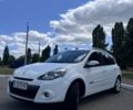 Белый Рено Клио, объемом двигателя 1.5 л и пробегом 151 тыс. км за 6000 $, фото 1 на Automoto.ua