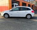 Белый Рено Клио, объемом двигателя 1.1 л и пробегом 270 тыс. км за 4450 $, фото 2 на Automoto.ua
