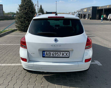 Білий Рено Кліо, об'ємом двигуна 1.15 л та пробігом 155 тис. км за 5200 $, фото 9 на Automoto.ua
