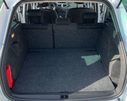 Білий Рено Кліо, об'ємом двигуна 1.15 л та пробігом 155 тис. км за 5200 $, фото 16 на Automoto.ua